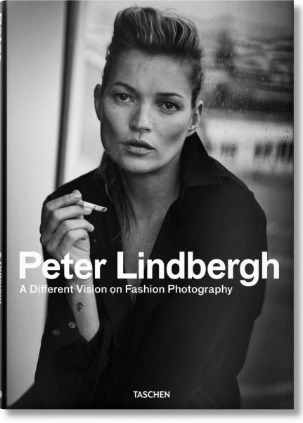 книга Петро Ліндберг. A Different Vision on Fashion Photography, автор: Peter Lindbergh, Thierry-Maxime Loriot