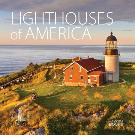 книга Lighthouses of America, автор: Tom Beard, Contributions by The United States Lighthouse Society