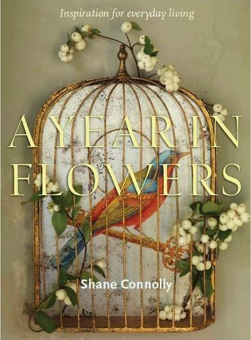 книга A Year in Flowers, автор: Shane Connolly