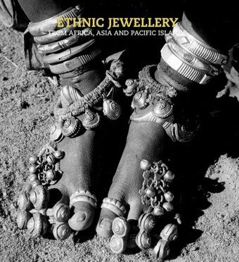 обложка книги Ethnic Jewellery from Africa, Asia and the Pacific Islands книга Ethnic Jewellery from Africa, Asia and the Pacific Islands, автор: Pepin Press