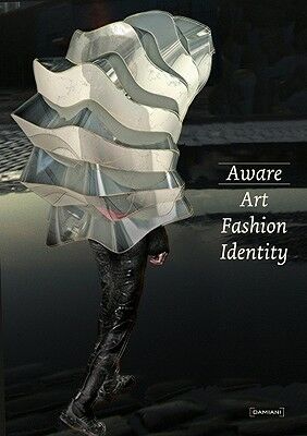обложка книги Aware: Art Fashion Identity книга Aware: Art Fashion Identity, автор: Gabi Scarbi