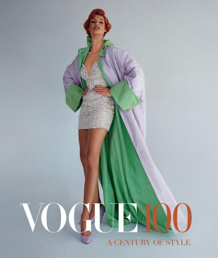 обложка книги Vogue 100: A Century of Style книга Vogue 100: A Century of Style, автор: Robin Muir