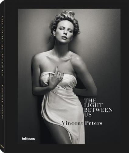 обложка книги The Light Between Us книга The Light Between Us, автор: Vincent Peters