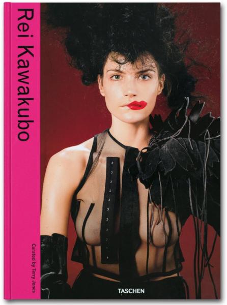 обложка книги Fashion: Rei Kawakubo: Comme des Garcons книга Fashion: Rei Kawakubo: Comme des Garcons, автор: Terry Jones