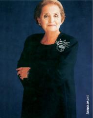 Brooching it Diplomatically. A Tribute to Madeleine K. Albright, автор: Helen Drutt