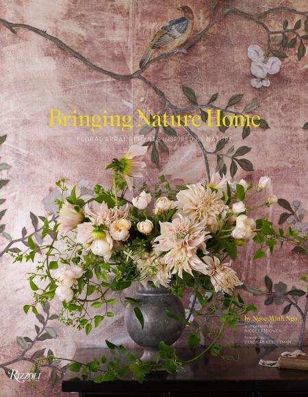 обложка книги Bringing Nature Home: Floral Arrangements Inspired by Nature книга Bringing Nature Home: Floral Arrangements Inspired by Nature, автор: Written by Ngoc Minh Ngo, Contribution by Nicolette Owen, Foreword by Deborah Needleman
