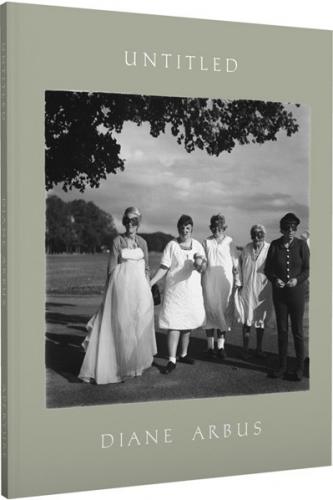 обложка книги Untitled: Diane Arbus книга Untitled: Diane Arbus, автор: Diane Arbus