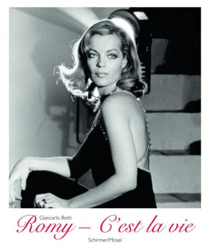 обложка книги Romy - C'est la vie: Bilder aus den Pariser Jahren книга Romy - C'est la vie: Bilder aus den Pariser Jahren, автор: Giancarlo Botti