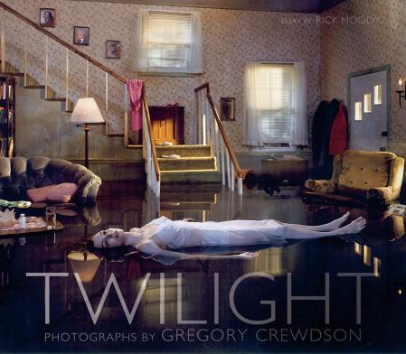 книга Twilight: Photographs by Gregory Crewdson, автор: Gregory Crewdson
