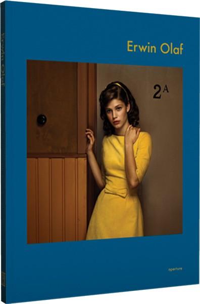 обложка книги Erwin Olaf книга Erwin Olaf, автор: Erwin Olaf