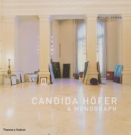 обложка книги Candida Hofer - A Monograph книга Candida Hofer - A Monograph, автор: Text by Michael Kruger