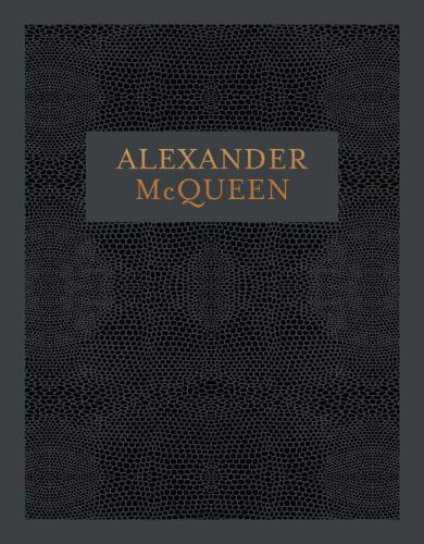 обложка книги Alexander McQueen книга Alexander McQueen, автор: Claire Wilcox
