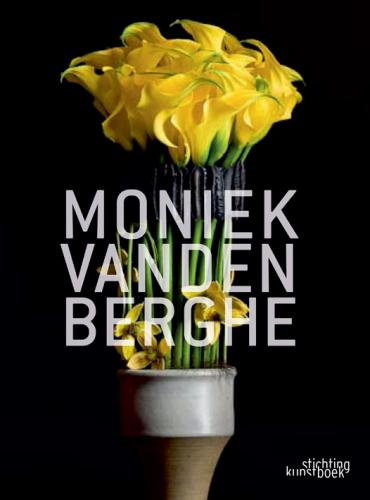 обложка книги Moniek Vanden Berghe. Monograph книга Moniek Vanden Berghe. Monograph, автор: Moniek Vanden Berghe