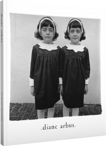 обложка книги Diane Arbus. Die Monographie книга Diane Arbus. Die Monographie, автор: Diane Arbus