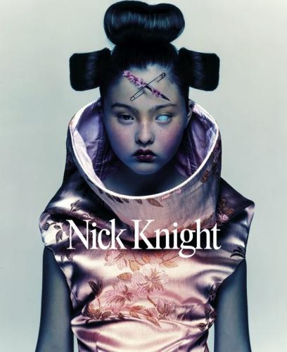 обложка книги Nick Knight - Retrospektive: Photographs 1994-2009 книга Nick Knight - Retrospektive: Photographs 1994-2009, автор: Nick Knight